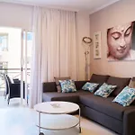 Apartman Comfortable 2 Bedroom Terrace Apartment Beach & Center 4 Guests *